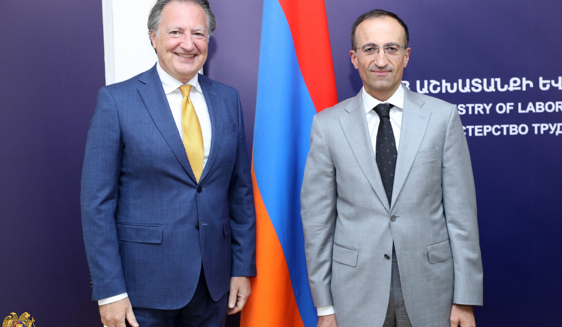Արսեն Թորոսյանը և Իտալիայի դեսպանը քննարկել են աշխատանքի և սոցիալական պաշտպանության հարցեր