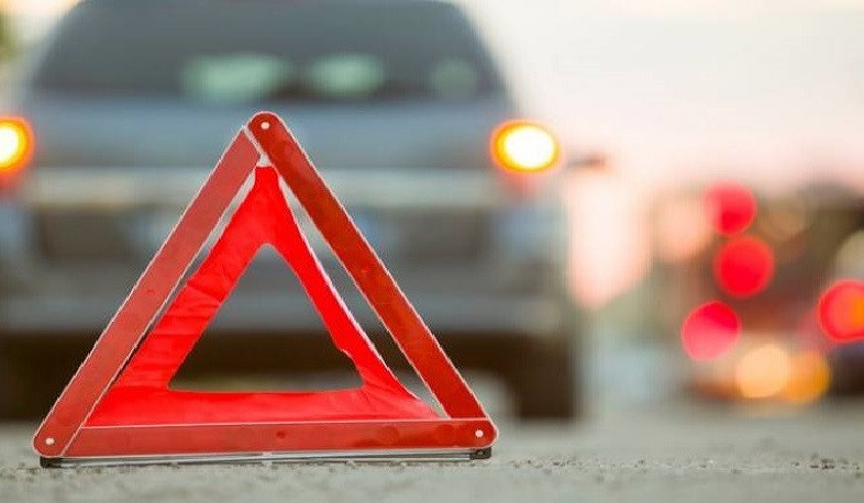 Երևան-Արմավիր ճանապարհին բախվել են «Մերսեդեսը» և «ԳԱԶելը». 10 հոսպիտալացվածներից 3-ի վիճակը միջին ծանրության է