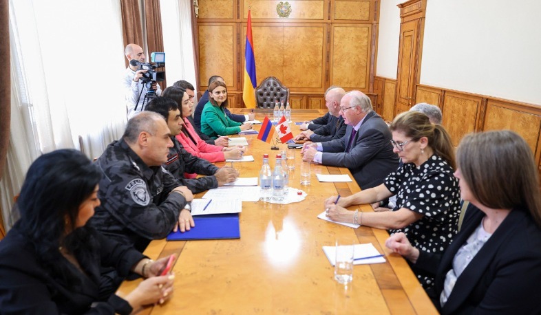 Դատարանին մեղադրյալի անձի վերաբերյալ խորհրդատվական զեկույցներ տրամադրելու հարցեր են քննարկվել. ՆԳ նախարարն ընդունել է Կանադայի պատվիրակությանը