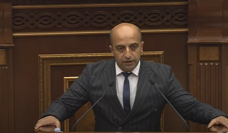 Վանիկ Օհանյանը  երդմամբ ստանձնեց պատգամավորի մանդատը