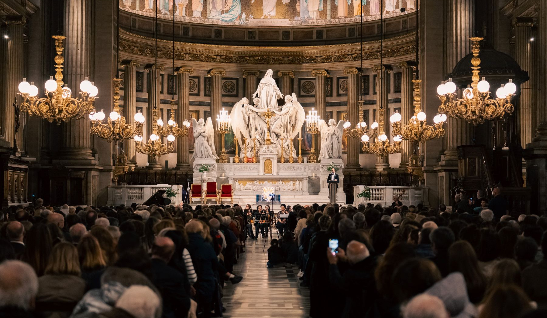 Հայաստանի պետական կամերային նվագախմբի բացառիկ համերգը Փարիզի Մադլեն եկեղեցում