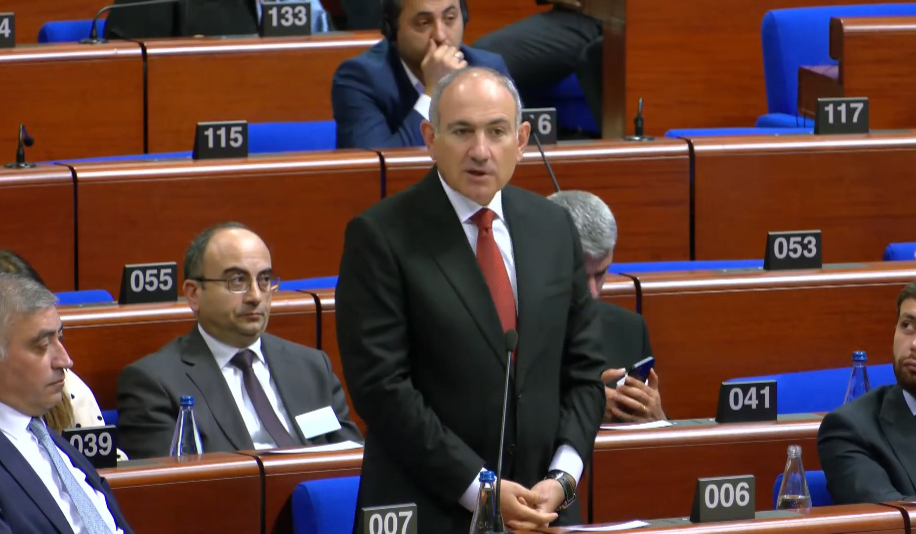 Առաջիկա տասնամյակներում ՀՀ-ն ու Ադրբեջանը պետք է հանգիստ թողնեն իրար և կենտրոնանան քայլ առ քայլ երկխոսություն կառուցելու վրա. Փաշինյան