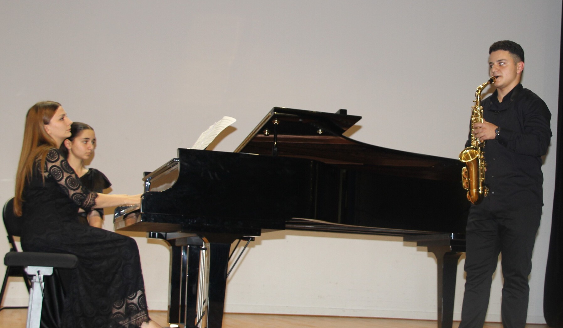 «Քույր դպրոցներ» ծրագրի շրջանակում երեխաները համերգներով հանդես են եկել Ֆրանսիայում