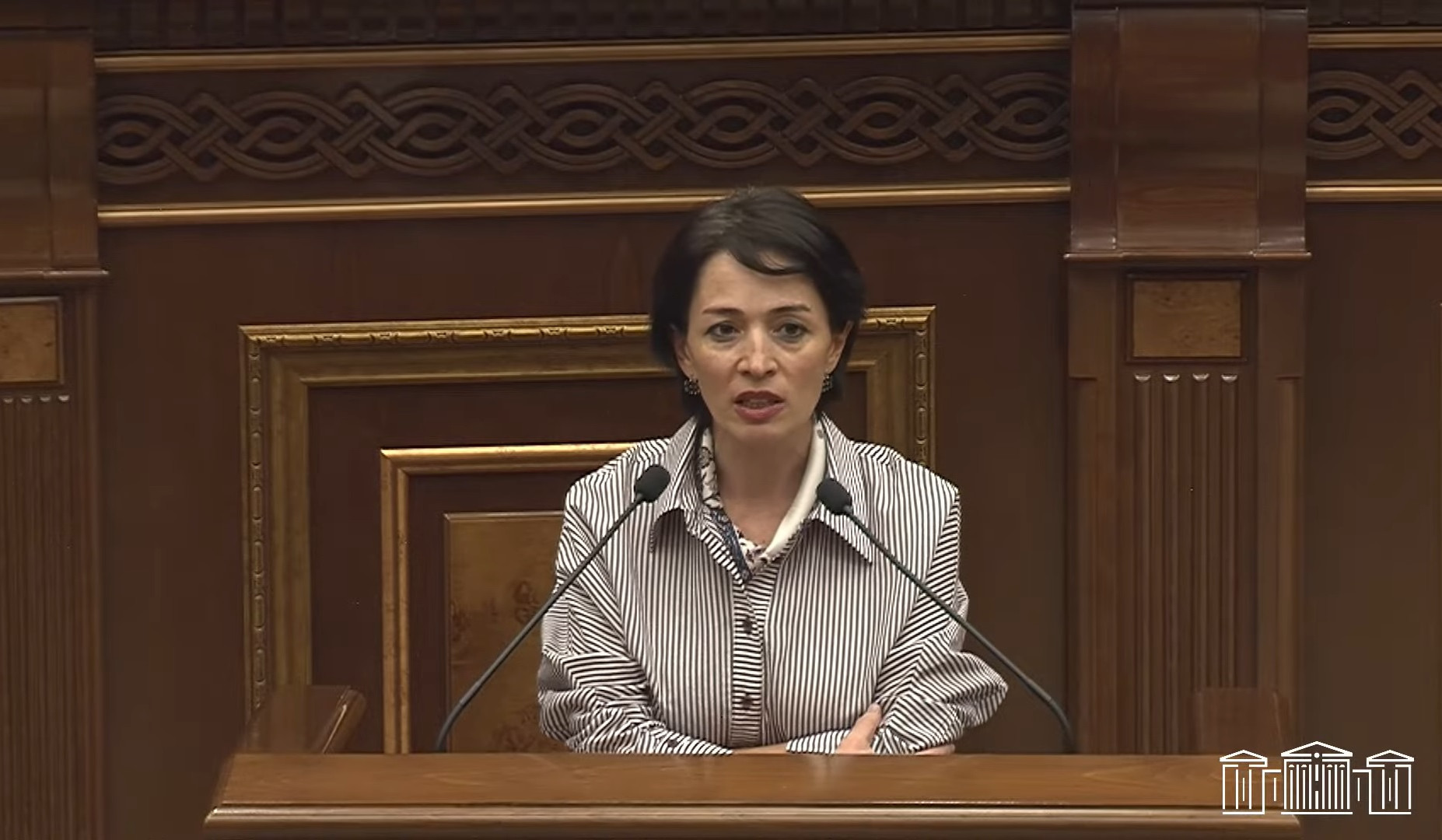 Այն, ինչ արվել է դպրոցների հետ շինարարության առումով, խայտառակություն է, այսօր գնում եք բոլոր սխալները շտկելու ճանապարհով. ԿԳՄՍ նախարար