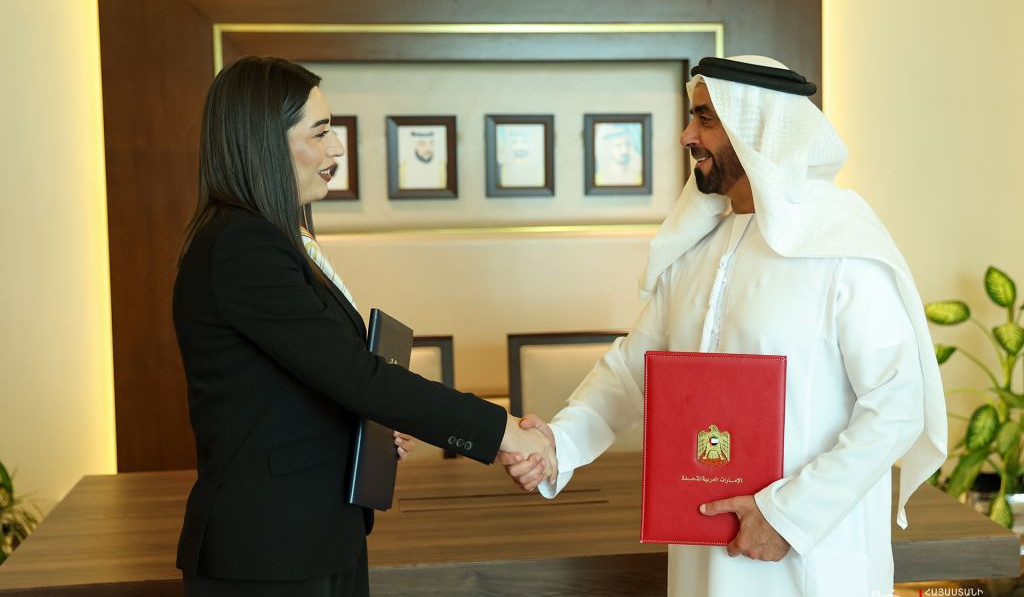 ԱՄԷ-ում գտնվող ՀՀ քաղաքացիները կկարողանան ազգային վարորդական վկայականով անարգել երթևեկել․ հուշագիր է ստորագրվել