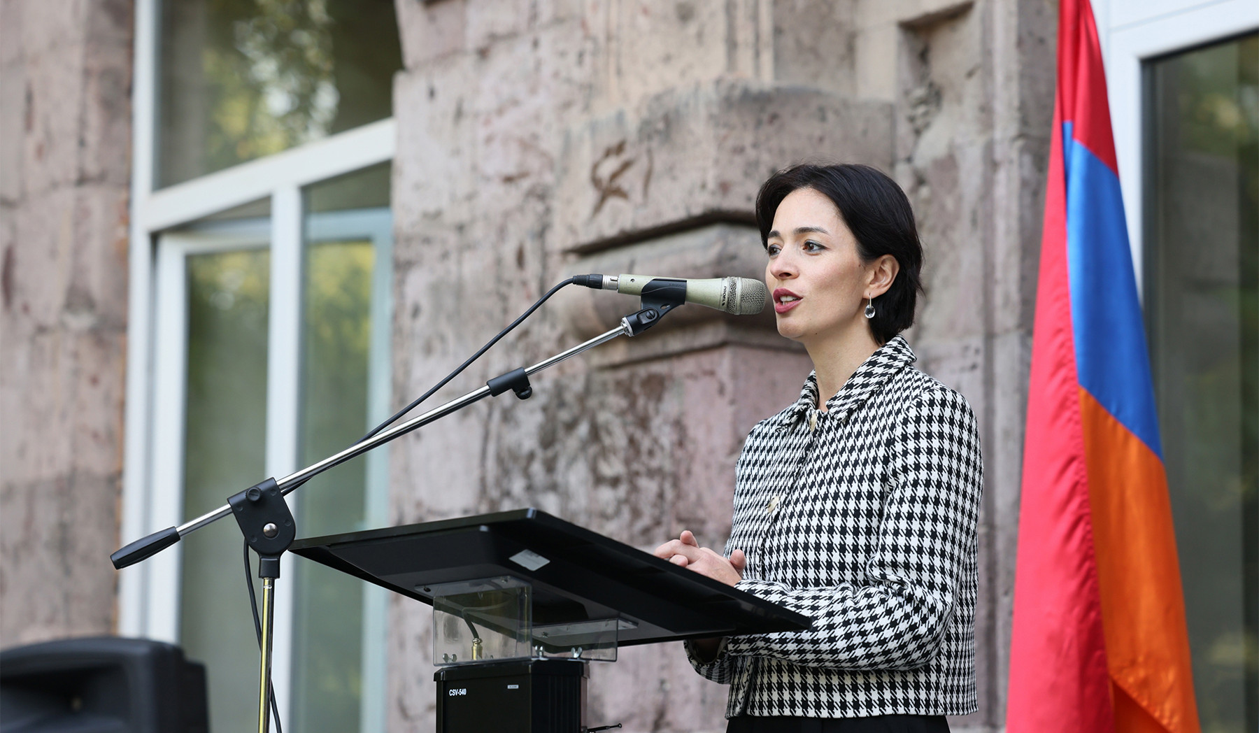 Կանենք ամեն ինչ, որպեսզի ձեր կրթությունը լինի որակյալ և մրցունակ. ԿԳՄՍ նախարարը՝ ՀՊՄՀ առաջին կուրսեցիների երդման արարողությանը