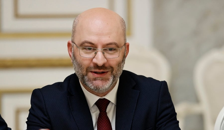 Գյումրեցին ուրիշ «խասյաթ» ունի՝ համառ է, բնույթով փոքր ինչ կոշտ, բայց նուրբ է հոգով․ մարզպետը շնորհավորել է քաղաքի օրվա առթիվ