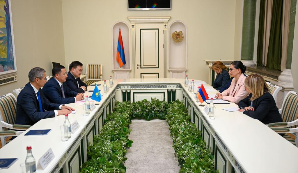 Աննա Վարդապետյանը և Ալի Ալթինբաևը քննարկել են երկուստեք հետաքրքրություն ներկայացնող հարցեր