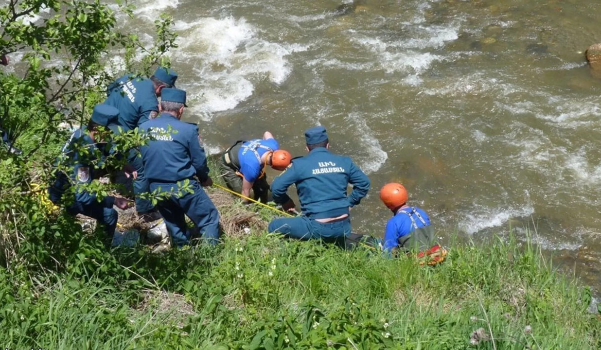 Փրկարարները քաղաքացու դին դուրս են բերել ջրից