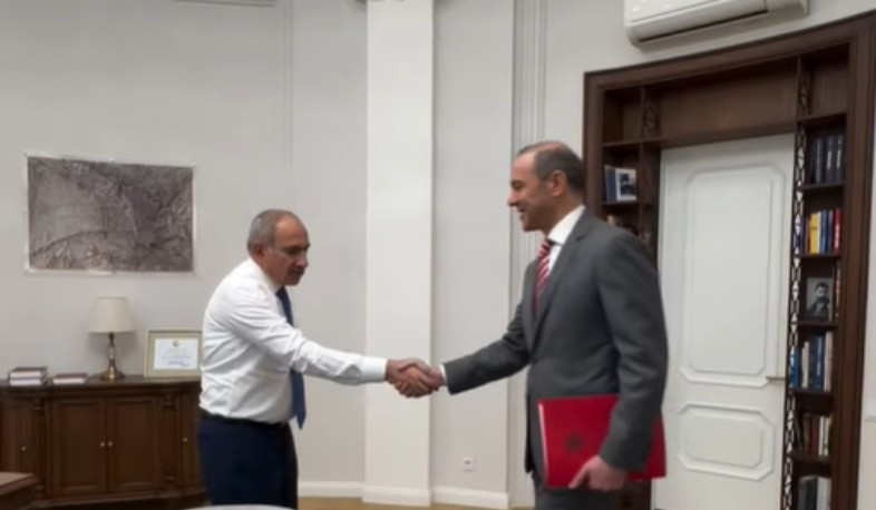 Никол Пашинян провел рабочую встречу с секретарем Совета безопасности