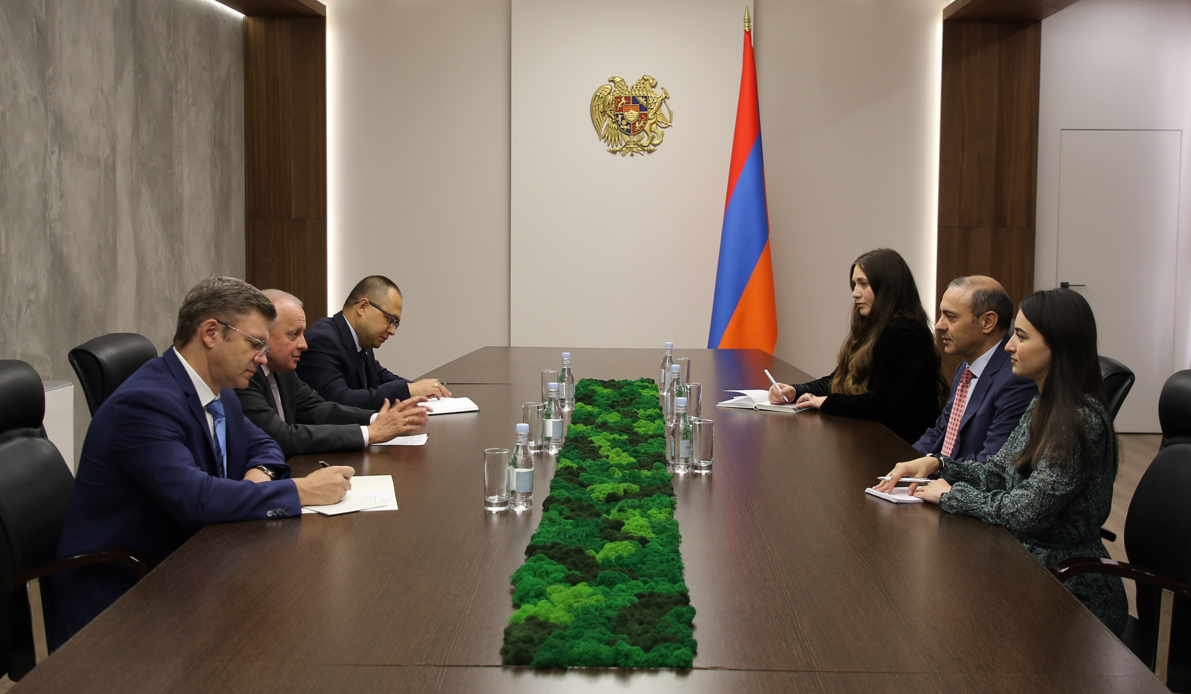 Armen Qriqoryan və səfir Kopirkin Ermənistan-Rusiya ikitərəfli gündəliyi ilə bağlı məsələləri müzakirə ediblər