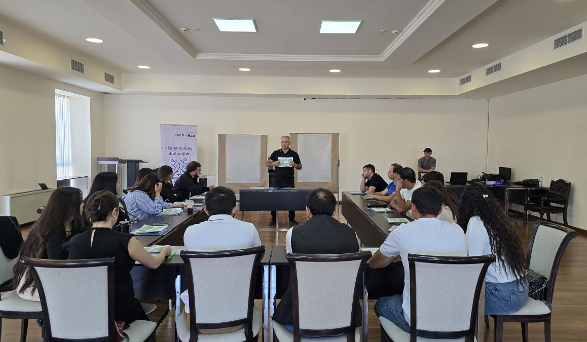 «Հաջողակից՝ սկսնակին» ծրագրի «Ստեղծենք միասին» նախագծի շահառուների` բիզնեսի կառավարման և պլանավորման դասընթացները սկսված են