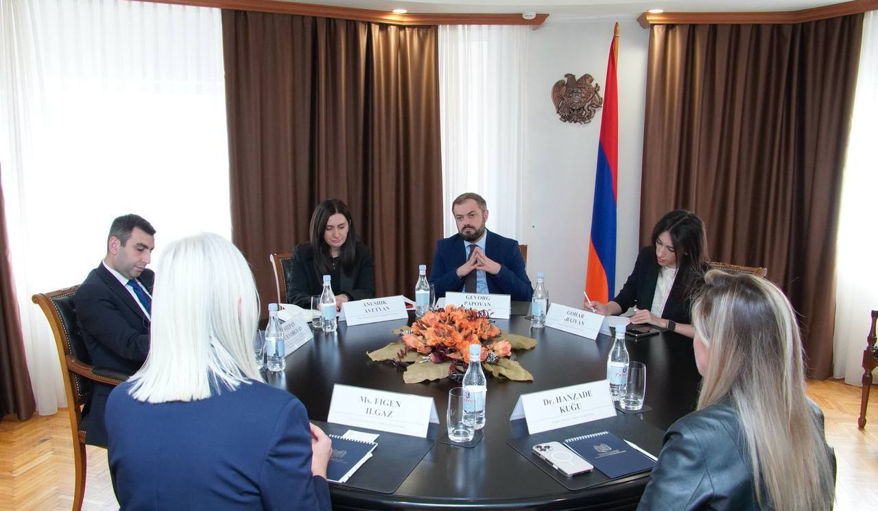 Քննարկվել են Starbucks-ի՝ հայաստանյան շուկա մուտք գործելու հնարավորությունները