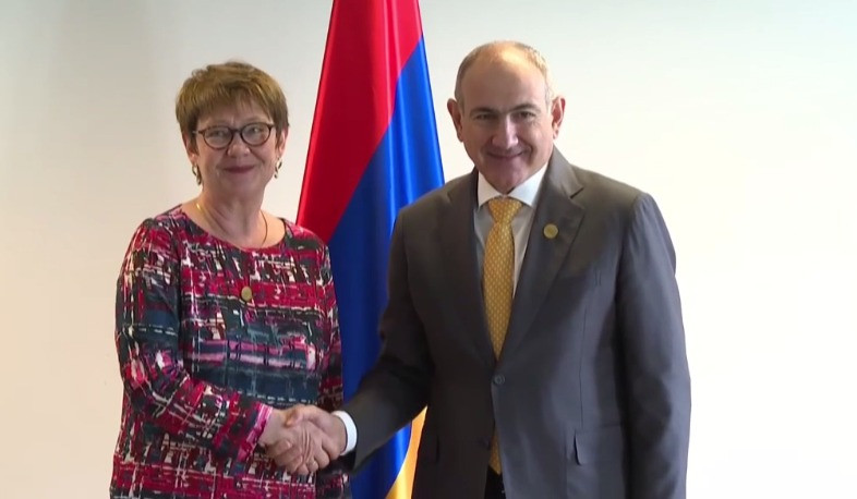 Pashinyan meets with President of EBRD