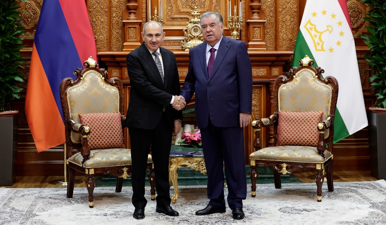 Ermənistan Respublikası hökuməti Tacikistanla əlaqələrin genişləndirilməsinə önəm verir: Nikol Paşinyan Emomali Rahmonla görüşüb