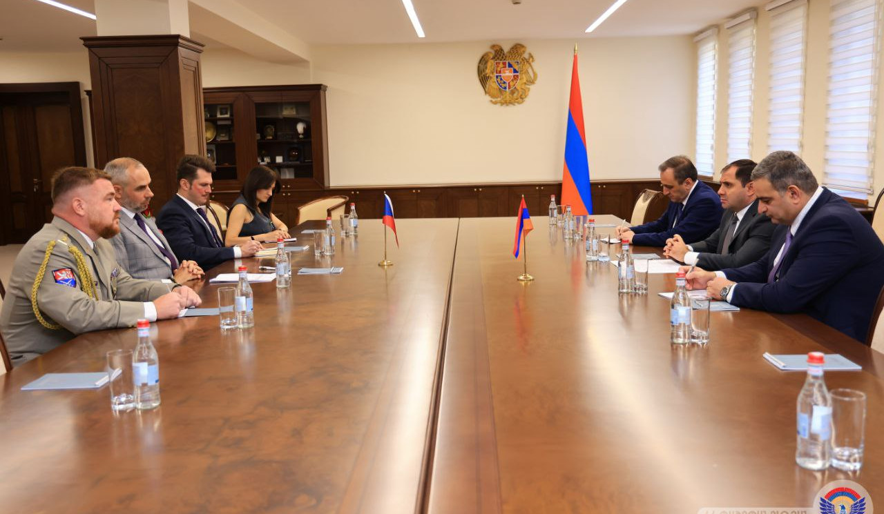 Issues of Armenia-Czech Republic cooperation in defense sector discussed