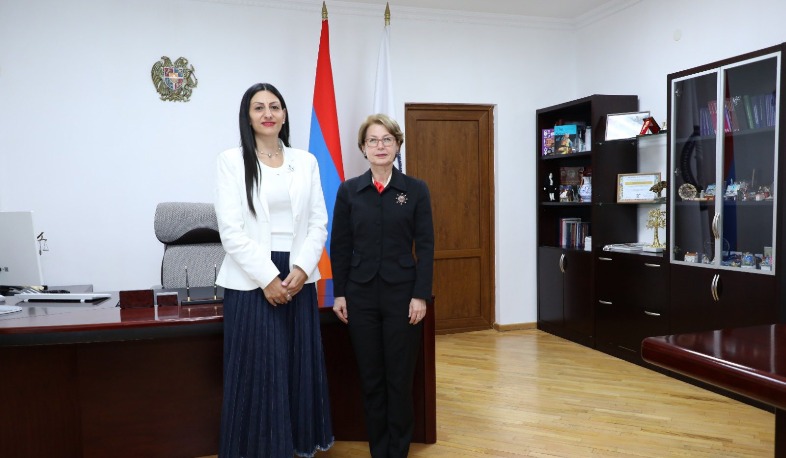 Anahit Manasyan və Latviya səfiri qarşılıqlı maraq doğuran məsələləri müzakirə ediblər