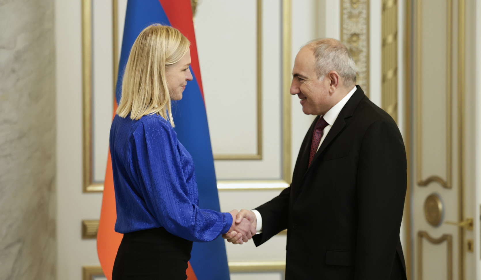 Nikol Paşinyan ATƏT-in fəaliyyətdə olan sədri ilə görüşüb