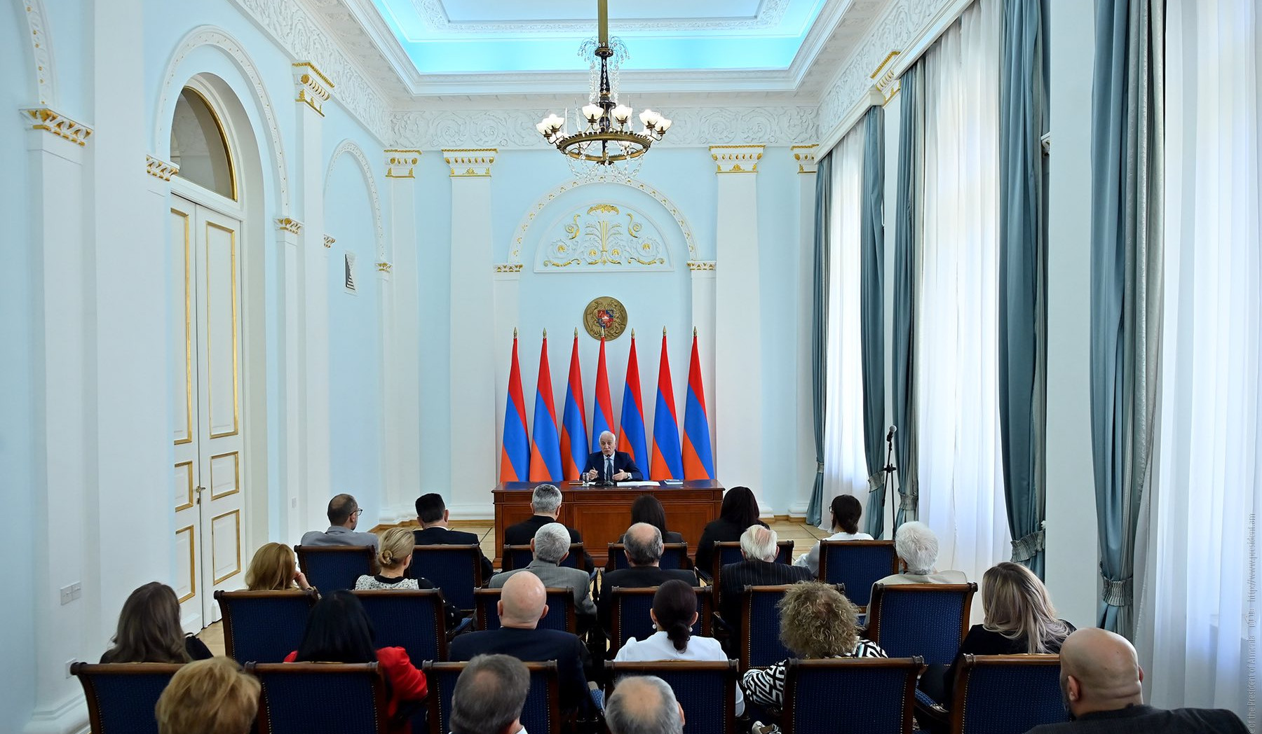 Վահագն Խաչատուրյանն ընդունել է Հանրային խորհրդի անդամներին