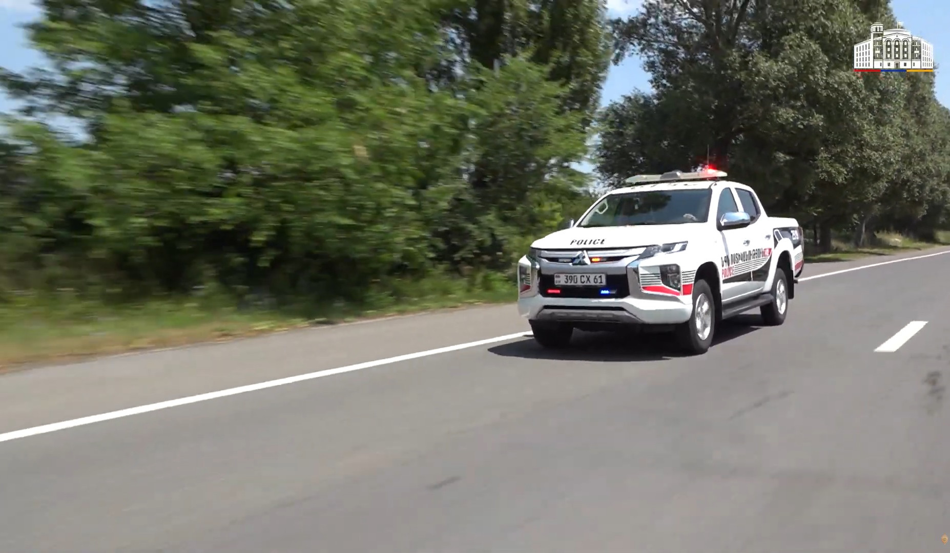 Իրավախախտումը չարձանագրելու համար պարեկներին կաշառք առաջարկող քաղաքացին ձերբակալվել է