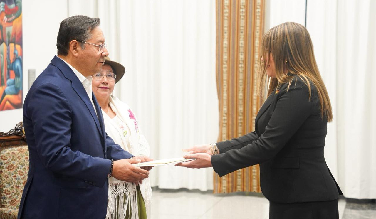 Դեսպան Մարիամ Գևորգյանը իր հավատարմագրերն է հանձնել Բոլիվիայի նախագահին
