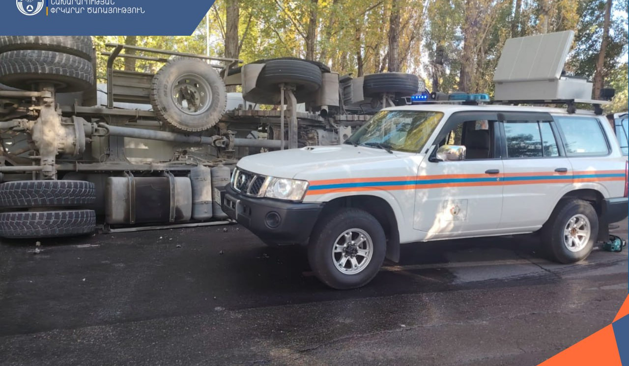 Թբիլիսյան խճուղում բետոնախառնիչ է կողաշրջվել․ կա տուժած