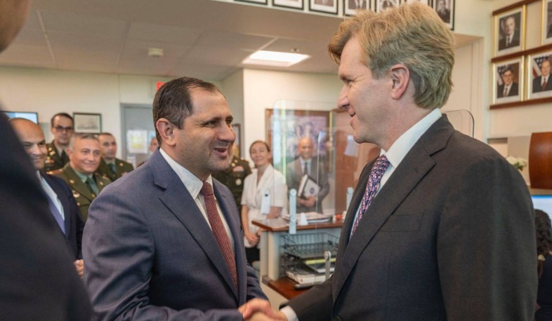 Սուրեն Պապիկյանը Պենտագոնում հանդիպել է Էլբրիջ Կոլբիի հետ. պաշտպանության բնագավառում համագործակցությանը վերաբերող հարցեր են քննարկվել