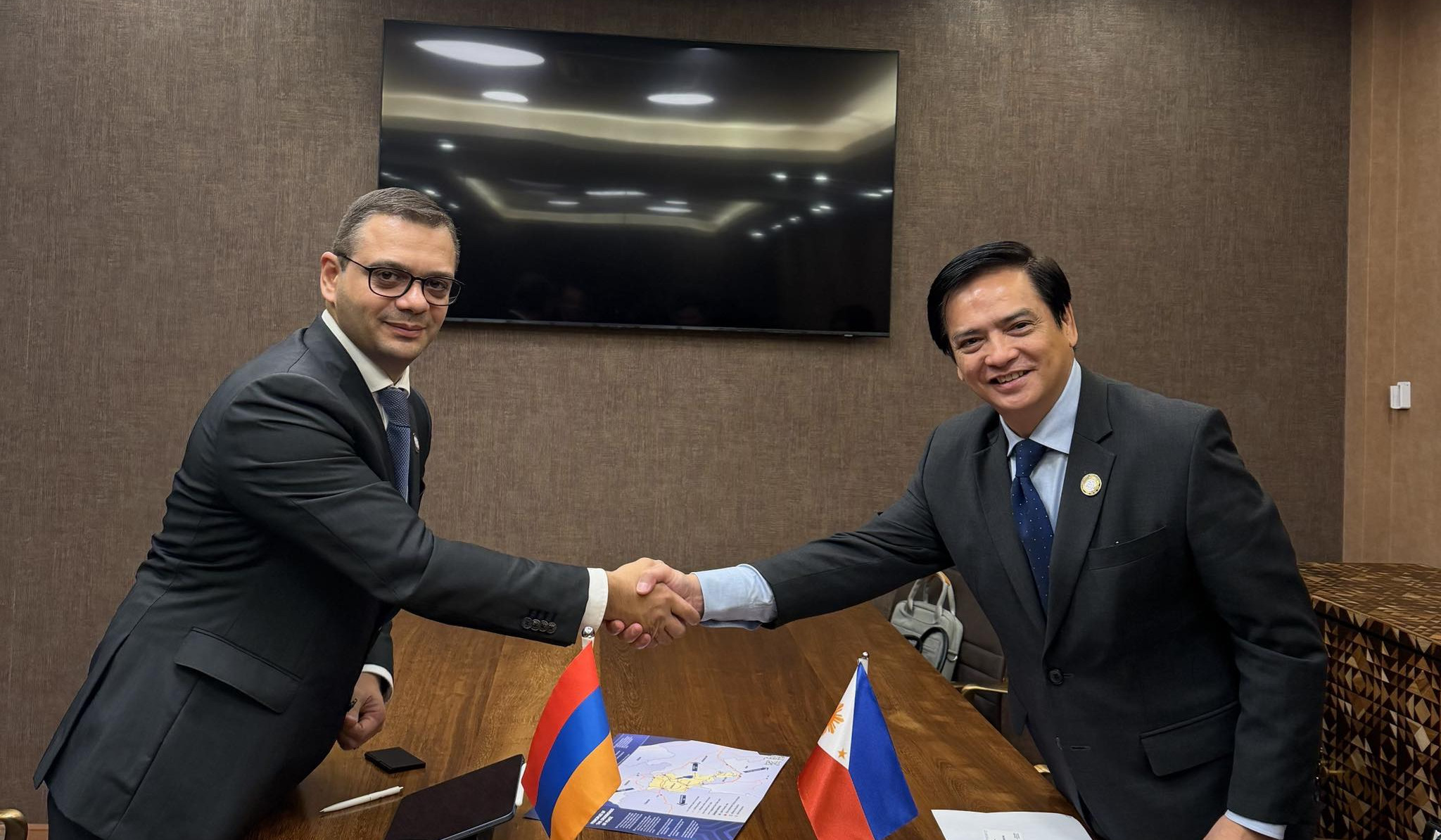 ՀՀ ԱԳ փոխնախարարը Կամպալայում քննարկել է Հայաստան-Ֆիլիպիններ համագործակցության խորացման հնարավորությունները