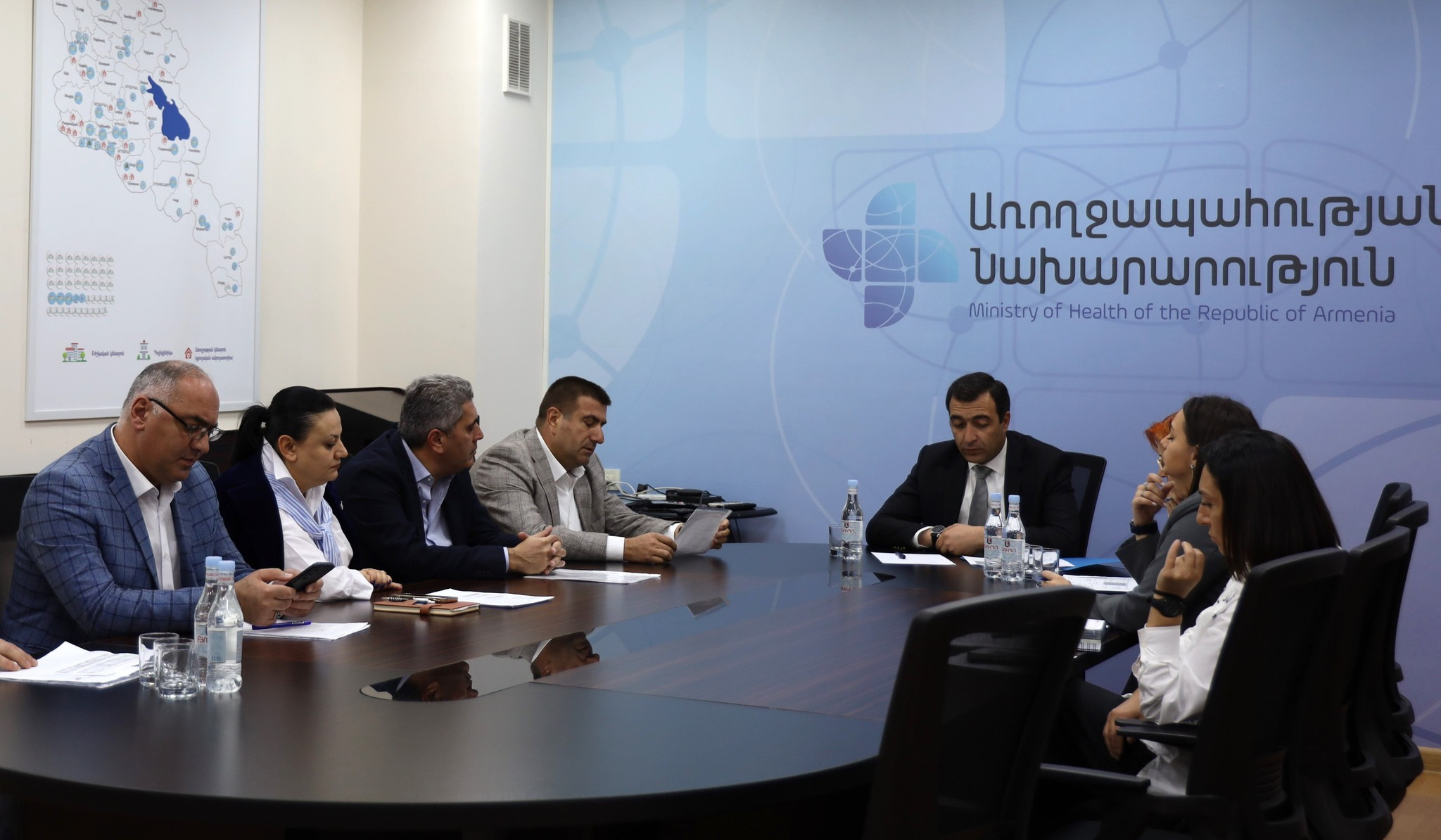 Մոր և մանկան առողջության պահպանումը` երկրի գերակայություն. քննարկում Կոտայքի բժիշկների հետ