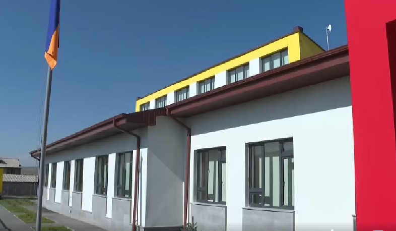 Վարչապետը այցելել է Լուսնակի նորակառույց դպրոց