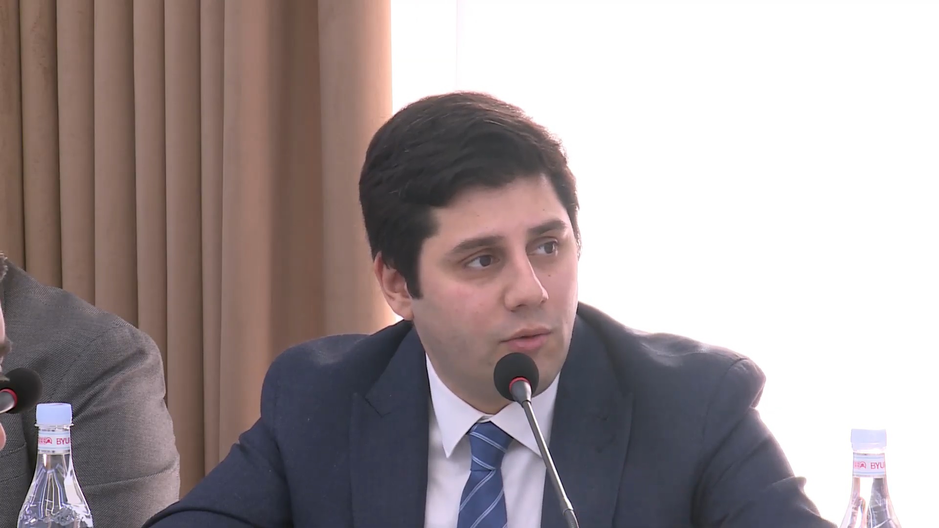 Մինչև տարեվերջ շուրջ 40 կանգառասրահներում ունենալու ենք չվացուցակներով կահավորում. Սուրեն Գրիգորյան