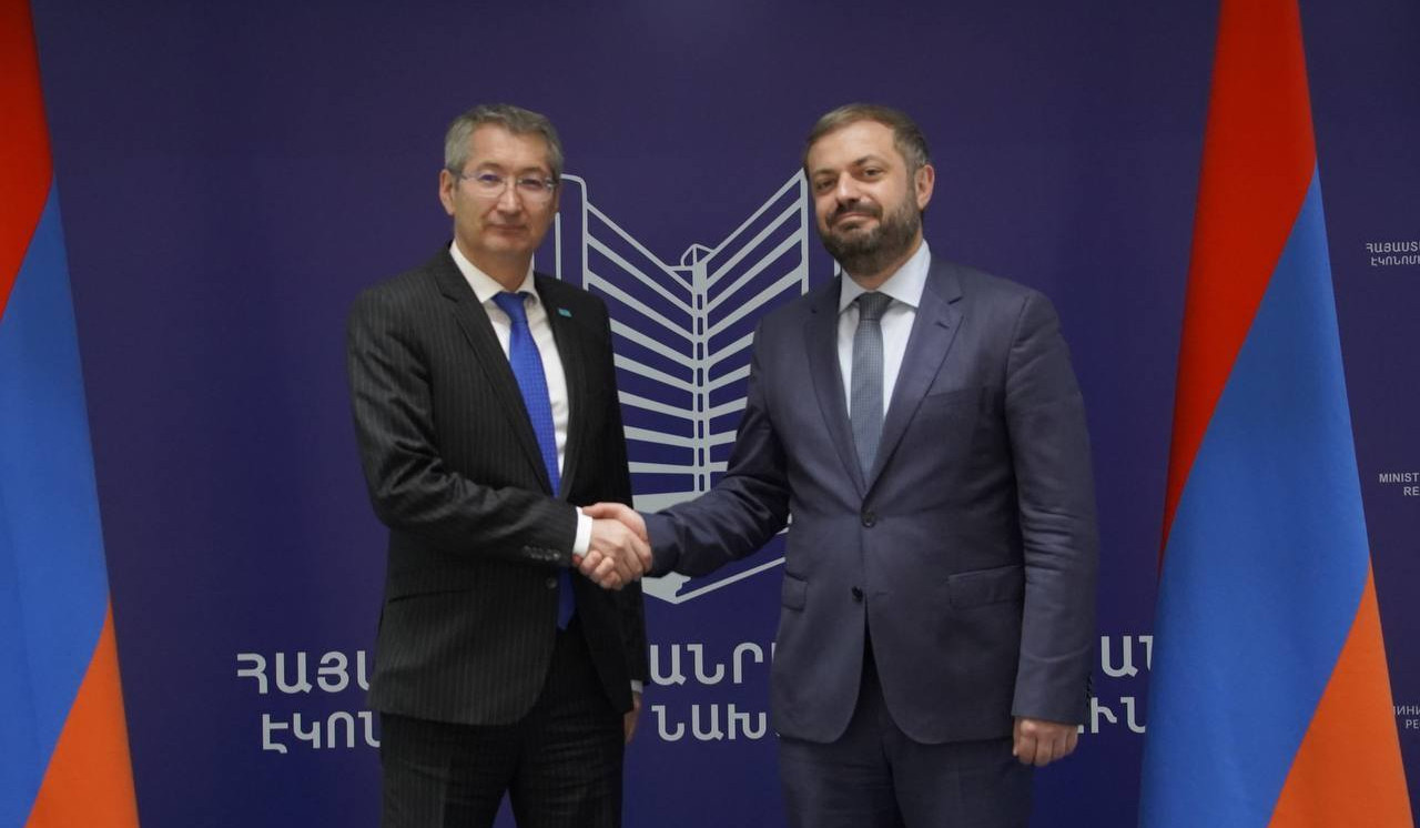 Գևորգ Պապոյանը Ղազախստանի դեսպանի հետ քննարկել է փոխշահավետ համագործակցության ընդլայնման հնարավորությունները