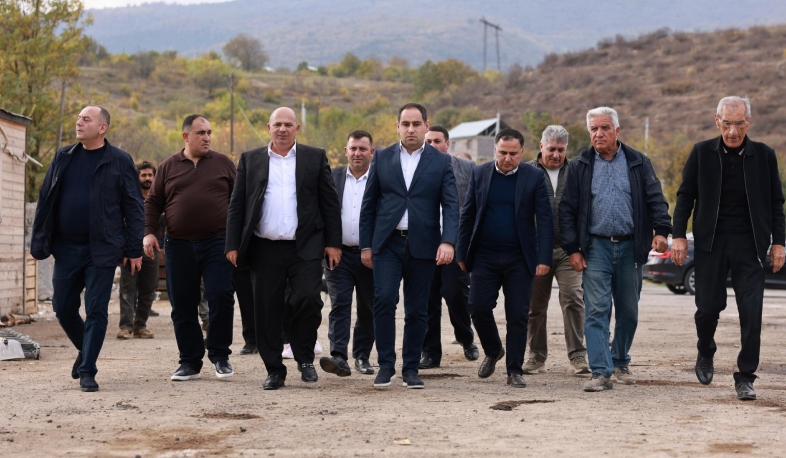 ՏԿԵ նախարարը  ծանոթացել է Ճամբարակ-Աղբերք ճանապարհի սողանքային փլուզված հատվածի վերականգնման աշխատանքներին