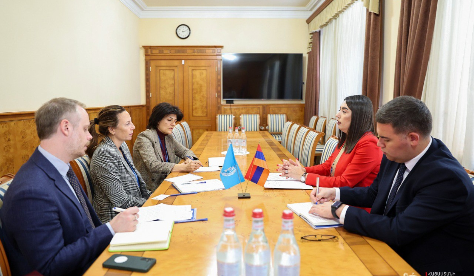 Աղետների ռիսկի կառավարման ոլորտում համագործակցությունն ամրապնդվում է. ՆԳ նախարարն ընդունել է ՄԱԿ-ի ՊՀԾ հայաստանյան գրասենյակի տնօրենին