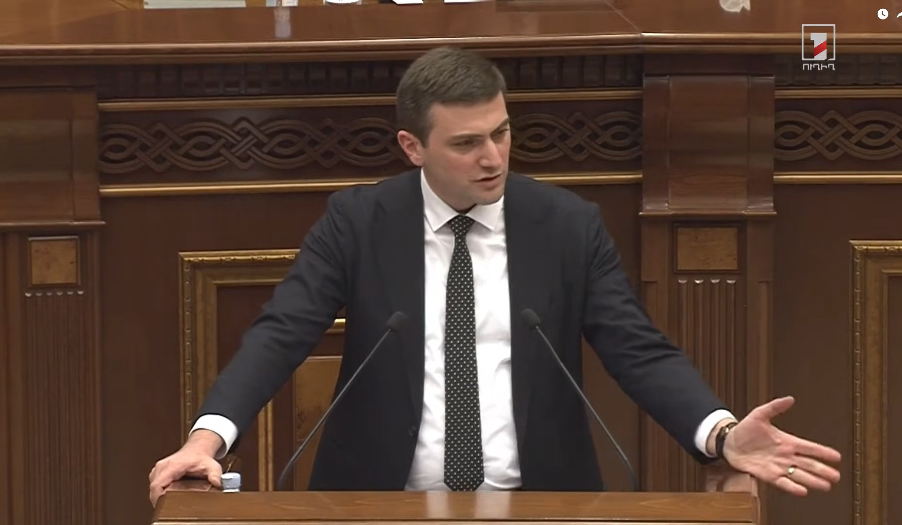 Նախատեսվում է պետտուրքից և չվճարված տույժերից ազատել մեկ մարդատար-տաքսի ավտոմոբիլով ուղևորափոխադրում իրականացնողներին. նախագիծը ԱԺ-ում է