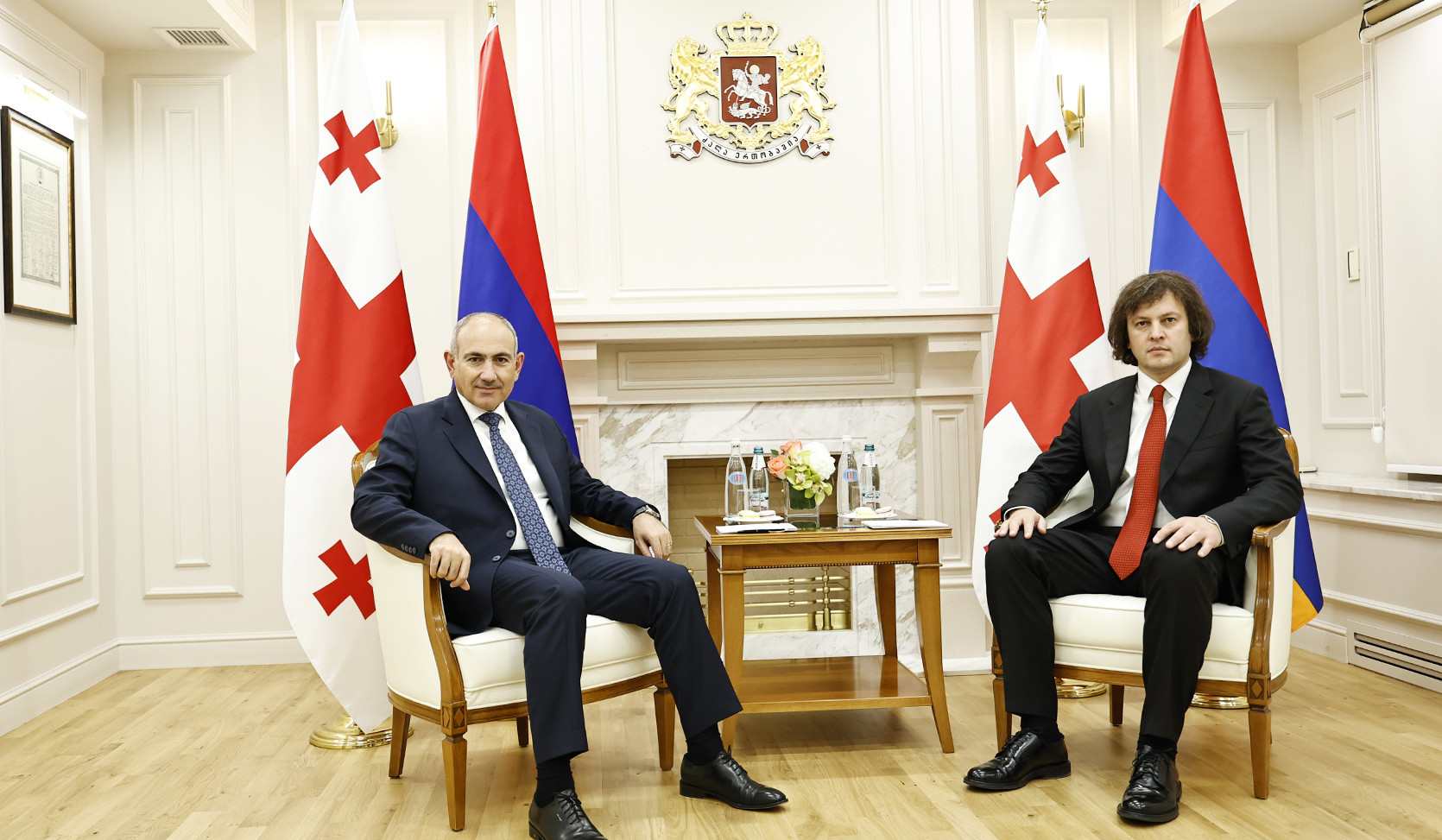 Փաշինյանն ու Կոբախիձեն քննարկել են Հայաստանի և Վրաստանի միջև ռազմավարական գործընկերության օրակարգին վերաբերող հարցեր