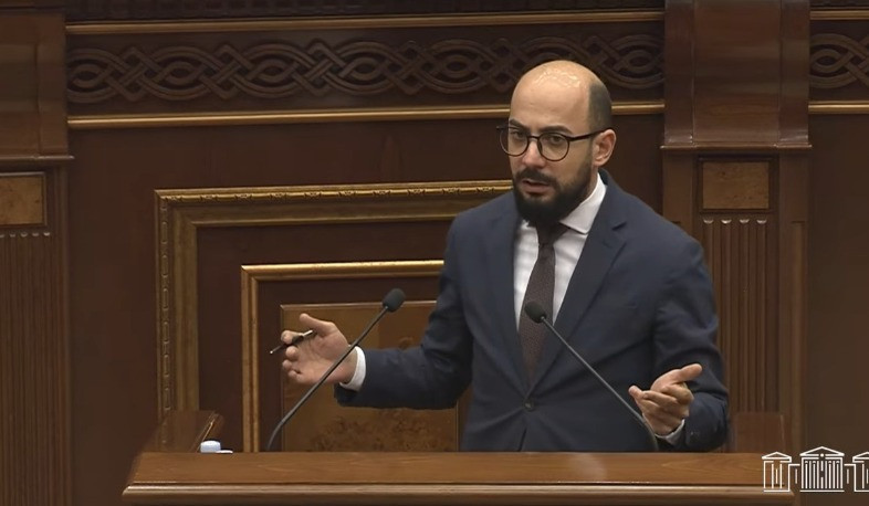 Ղարաբաղի ժողովրդին օգտագործում եք՝ փորձելով տարբեր խարդավանքների մեջ ներգրավել. Հովհաննիսյանը՝ ընդդիմությանը