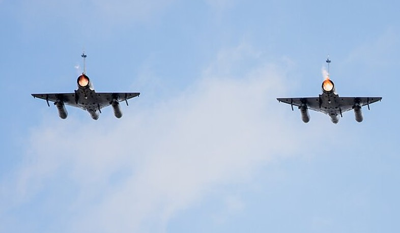 Litva prezidenti Rusiya təyyarələrinin Litvanın hava məkanını pozmasını pisləyib