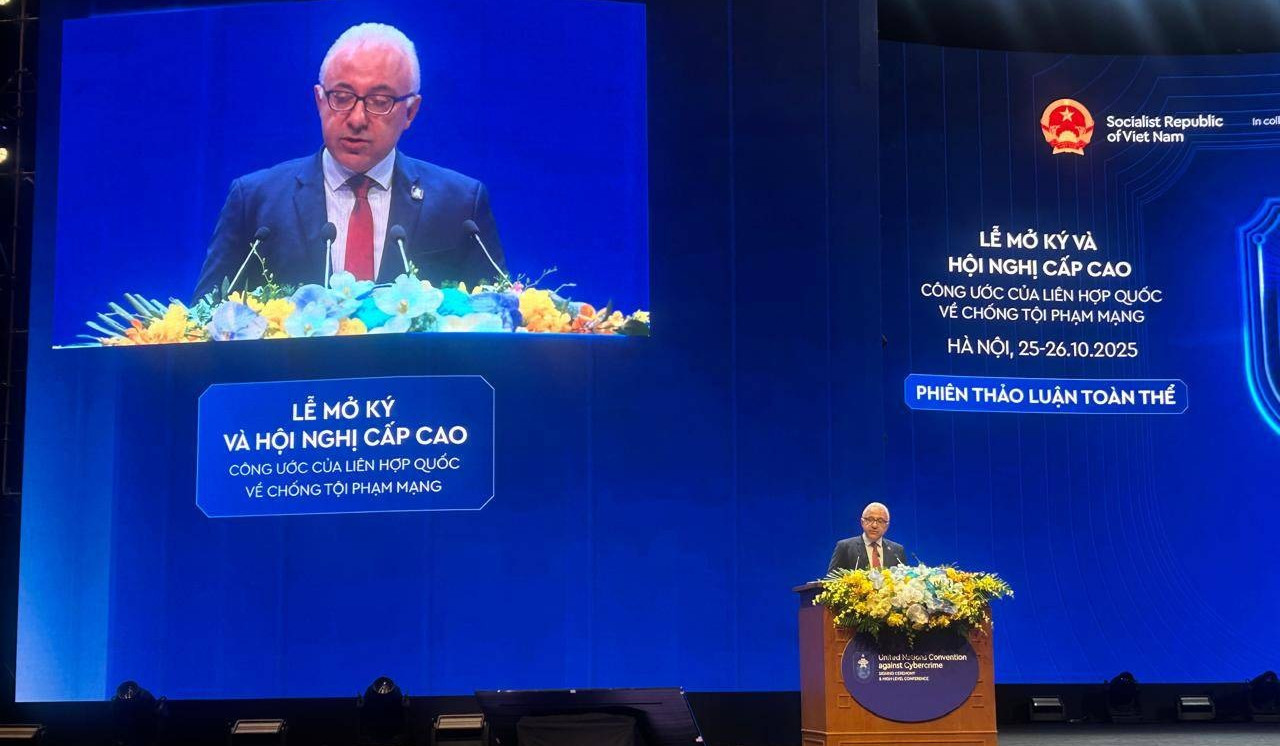 Xarici işlər nazirinin müavini 