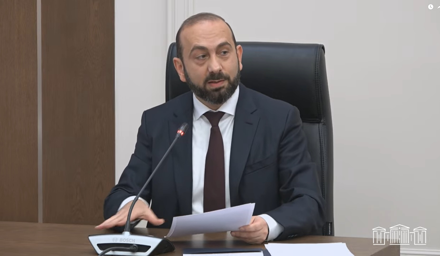 Կան, այնուամենայնիվ, հարցեր, որոնք դեռ լուծված չեն կամ դժվարությամբ են լուծվում. ԱԳ նախարարը՝ Բաքվում պահվող անձանց մասին