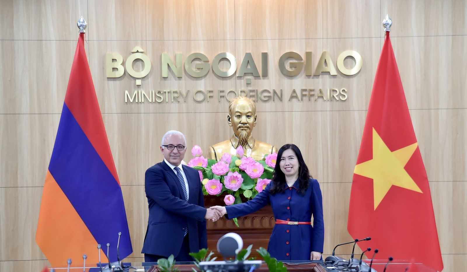 Քաղաքական խորհրդակցություններ` Հայաստանի և Վիետնամի ԱԳՆ-ների միջև