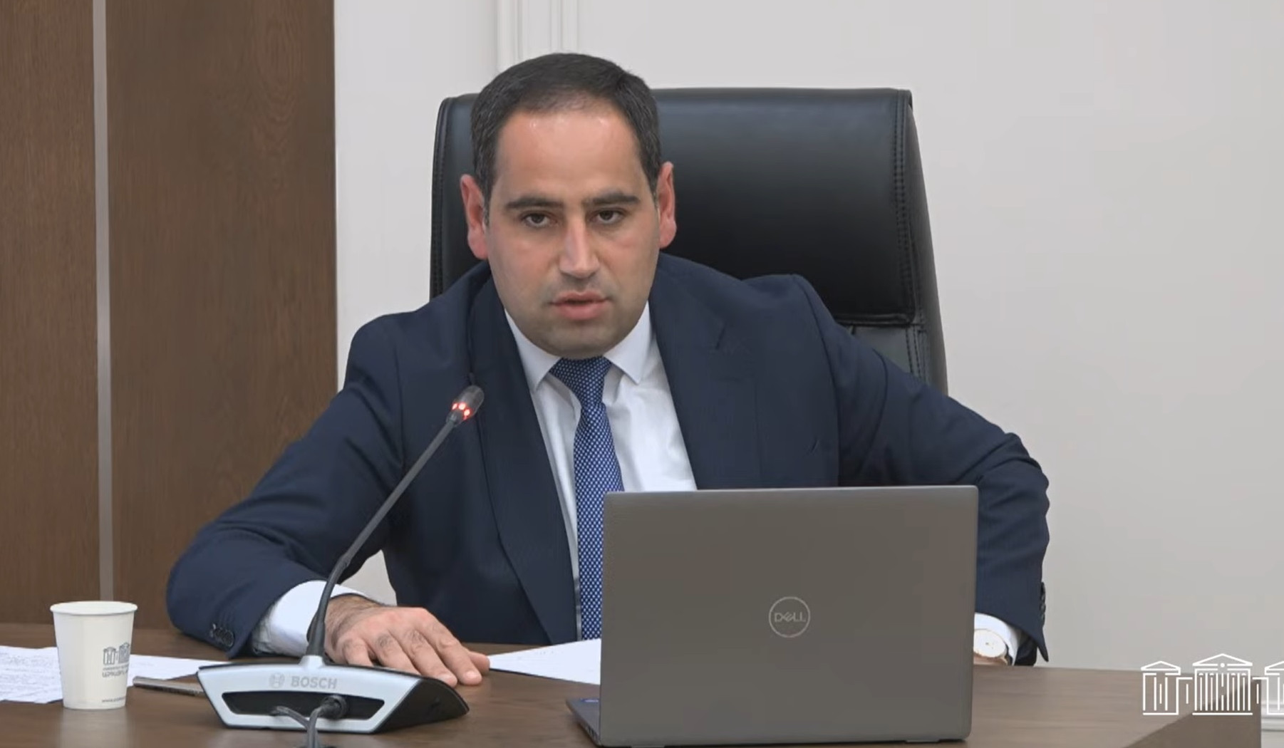 1000 Մվտ հզորությամբ կայաններ ունենալը ՀՀ-ի էներգահամակարգում որոշակի բարդություններ է առաջացնում. ՏԿԵ նախարար