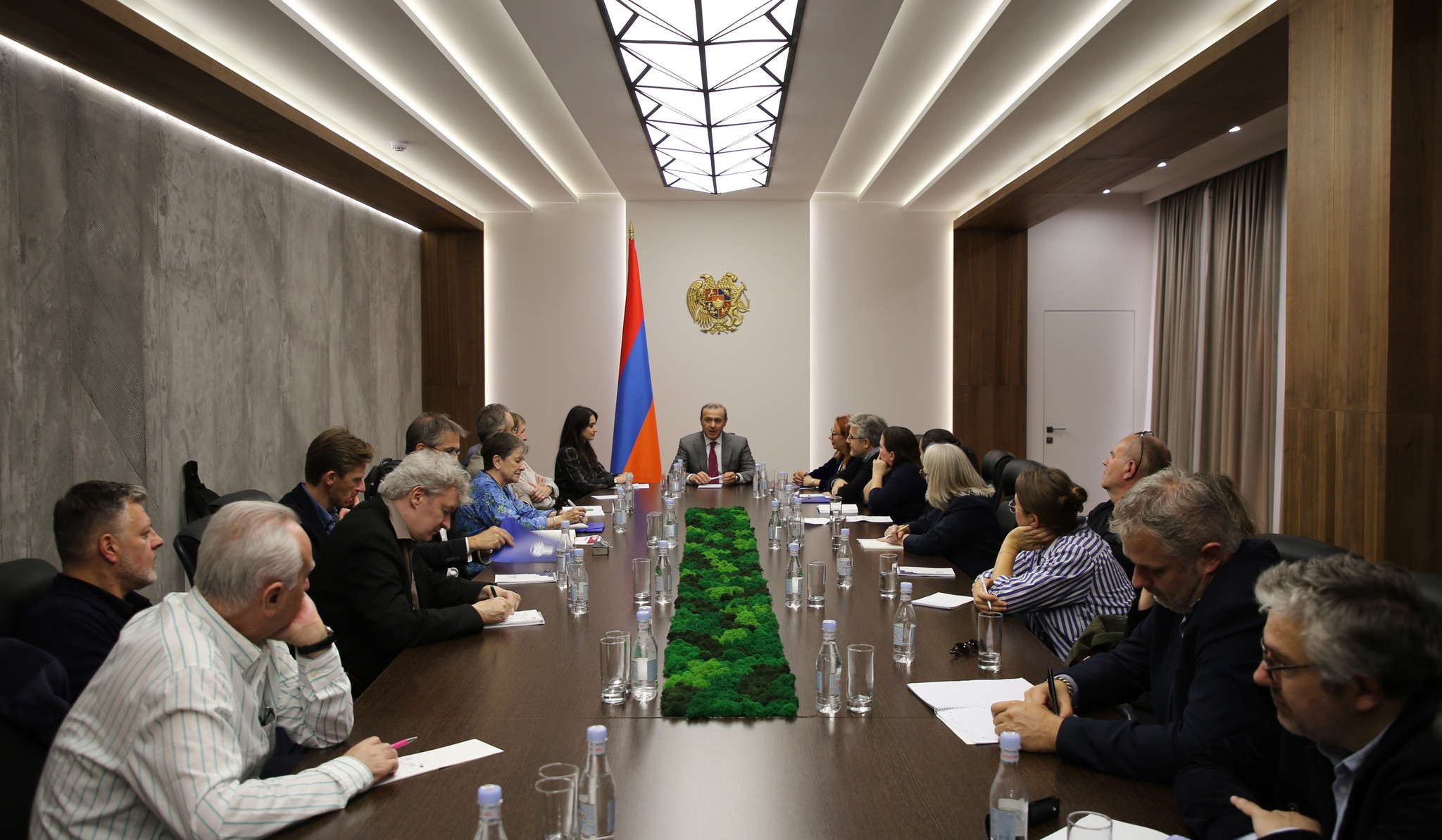 Secretary of Security Council presented security situation around Armenia to journalists and experts visiting Armenia