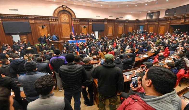 Արարատ Միրզոյանին ծեծի ենթարկելու համար մեղադրվողներից մեկը դատապարտվել է 5 տարի 6 ամիս ազատազրկման