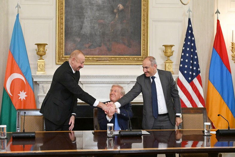 Պուտինը զանգահարել է ինձ Վաշինգտոնի համաձայնագրից հետո և այն անվանել է «ապշեցուցիչ իրադարձություն». Թրամփ Պուտինը զանգահարել է ինձ Վաշինգտոնի համաձայնագրից հետո և այն անվանել է «ապշեցուցիչ իրադարձություն». Թրամփ