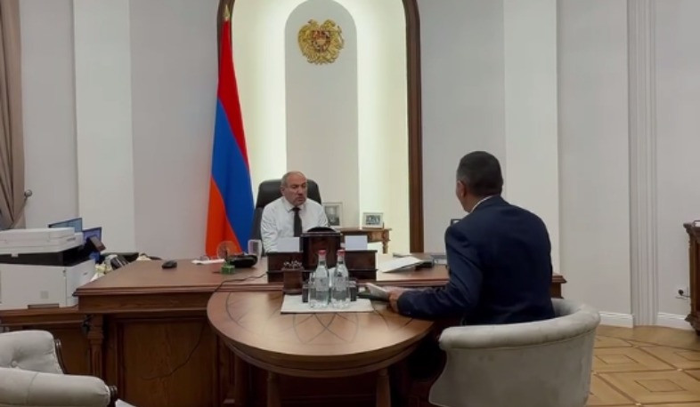 Աշխատանքային հանդիպում Սյունիքի մարզպետ Ռոբերտ Ղուկասյանի հետ. վարչապետը տեսանյութ է հրապարակել