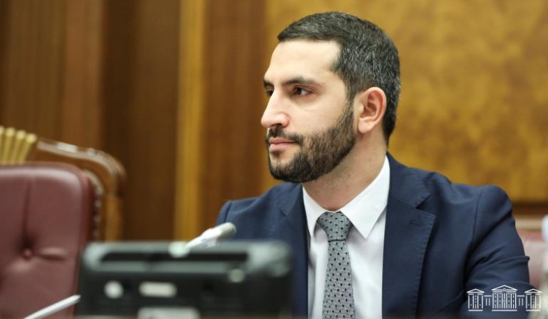 Not only from Kazakhstan, but also from Russia, for the first time since early 1990s, something is being imported to Armenia by rail through territory of Azerbaijan: Rubinyan