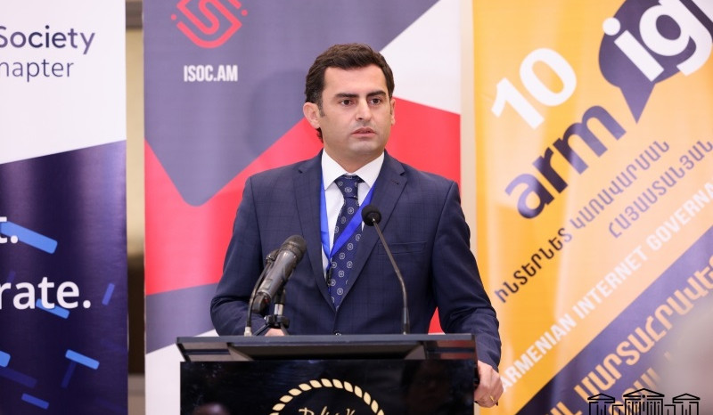 Առաջիկայում արհեստական բանականությամբ զինված մարդանման ռոբոտները մարդկությանը կազատեն կենցաղային մի շարք հոգսերից. Հակոբ Արշակյան