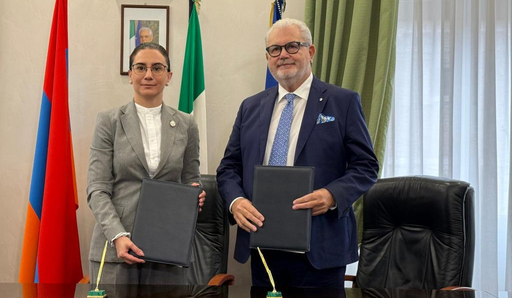ՀՀ գլխավոր դատախազը և Իտալիայի Գերագույն վճռաբեկ դատարանին կից գլխավոր զինվորական դատախազը ստորագրել են փոխըմբռնման հուշագիր