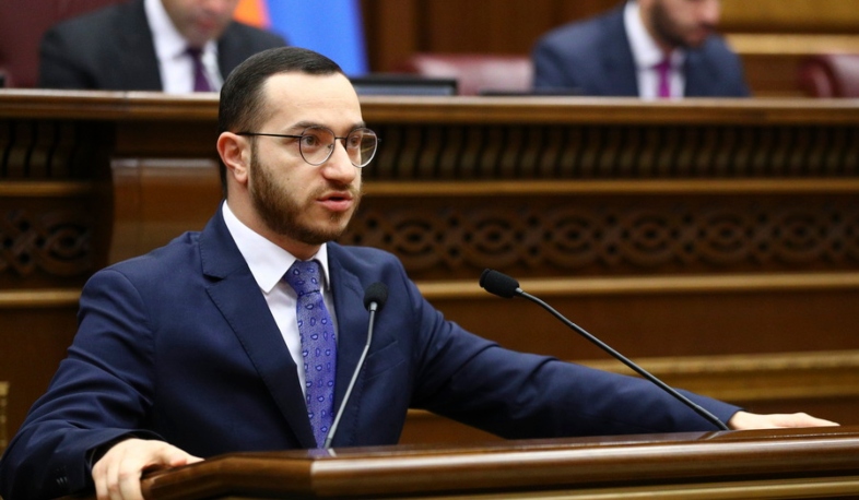 Մխիթար Հայրապետյանը Ֆրանսիա կգործուղվի